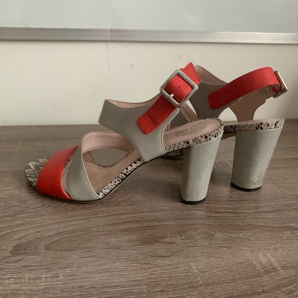 Vince Camuto heels - Picture 4 of 5